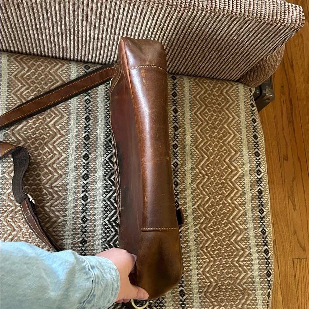 Classic Brown Leather Messenger Bag Laptop Bag